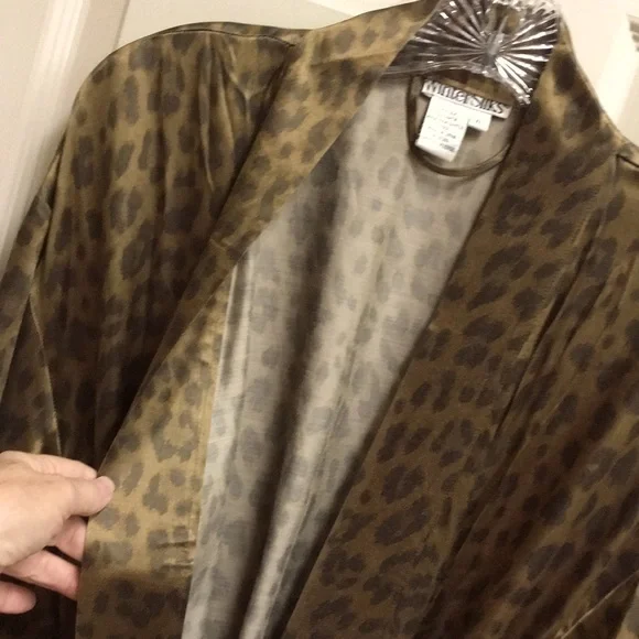 NWOT SILK Long Leopard Print Kimono Robe - Picture 3 of 11